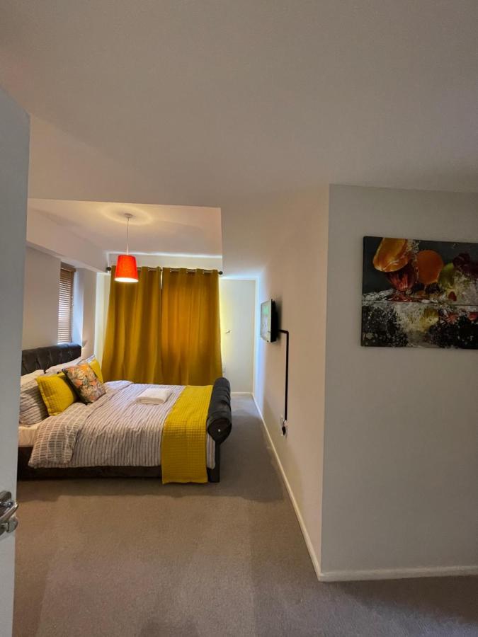 The Reflection Apartment , With River Thames View London Exterior photo
